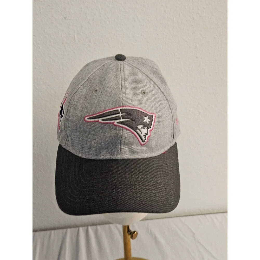 New Era 9TWENTY Women New England Patriots Hat Gray Pink Breast Cancer Awareness